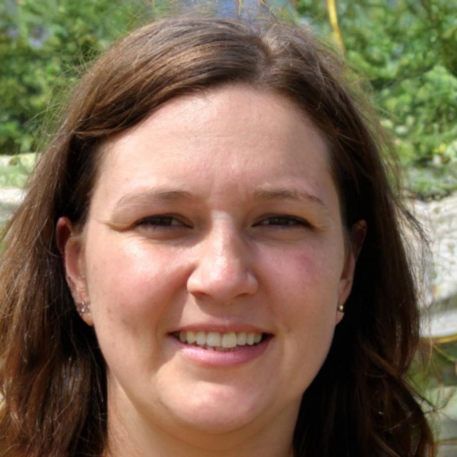 Dr. Sarah Müller, Leiterin Forschung und Entwicklung